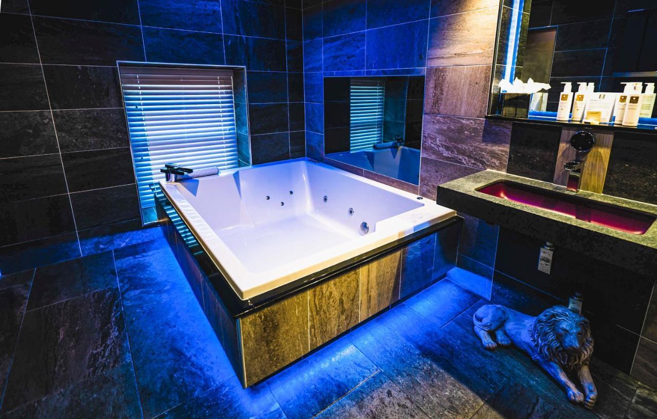 Church Suites By The Cranleigh Boutique Боунес он Уиндърмиър Екстериор снимка